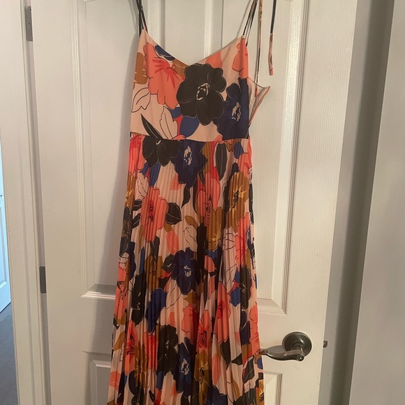 Sezanne Nissa dress NWT size 38 - Picture 1 of 3